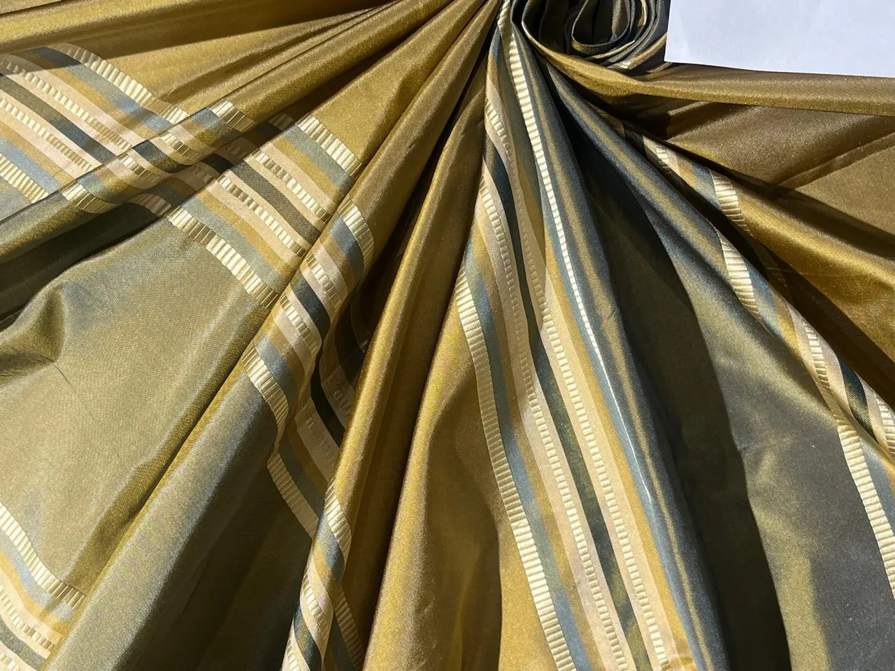 100% SILK TAFFETA FABRIC GOLD AND GOLD X BLUE TAFETTA JACQUARD STRIPES TAFNEWS27