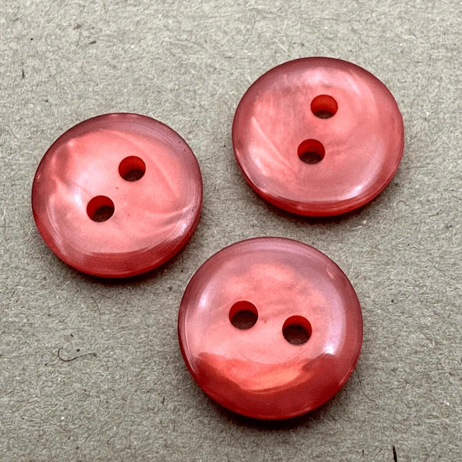 2 Hole Flat Pearled Button 14mm