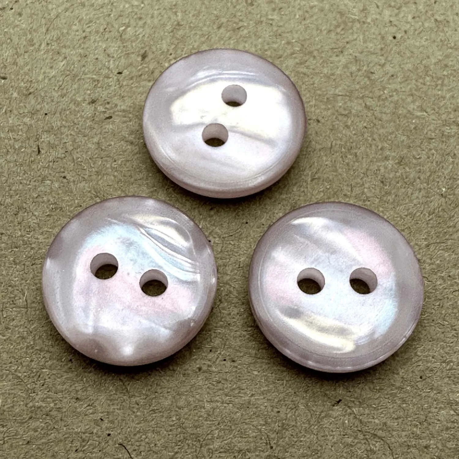 2 Hole Flat Pearled Button 14mm