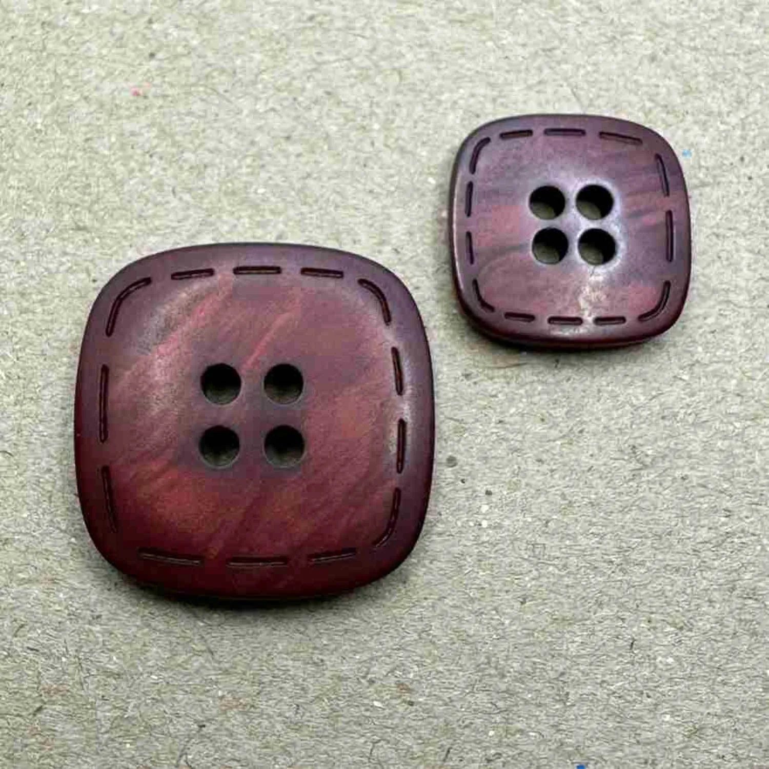 4 Hole Shiny Square Stitch Edge Button