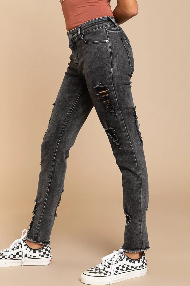 Delilah Distressed Jeans