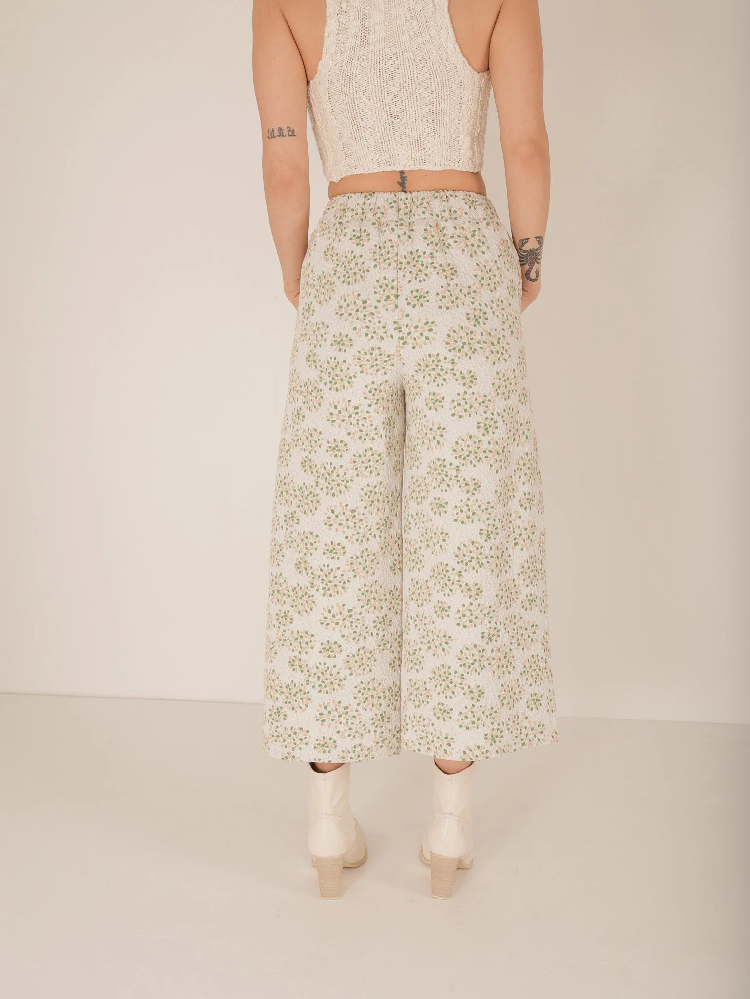 Lyra Flower Jacquard Pants