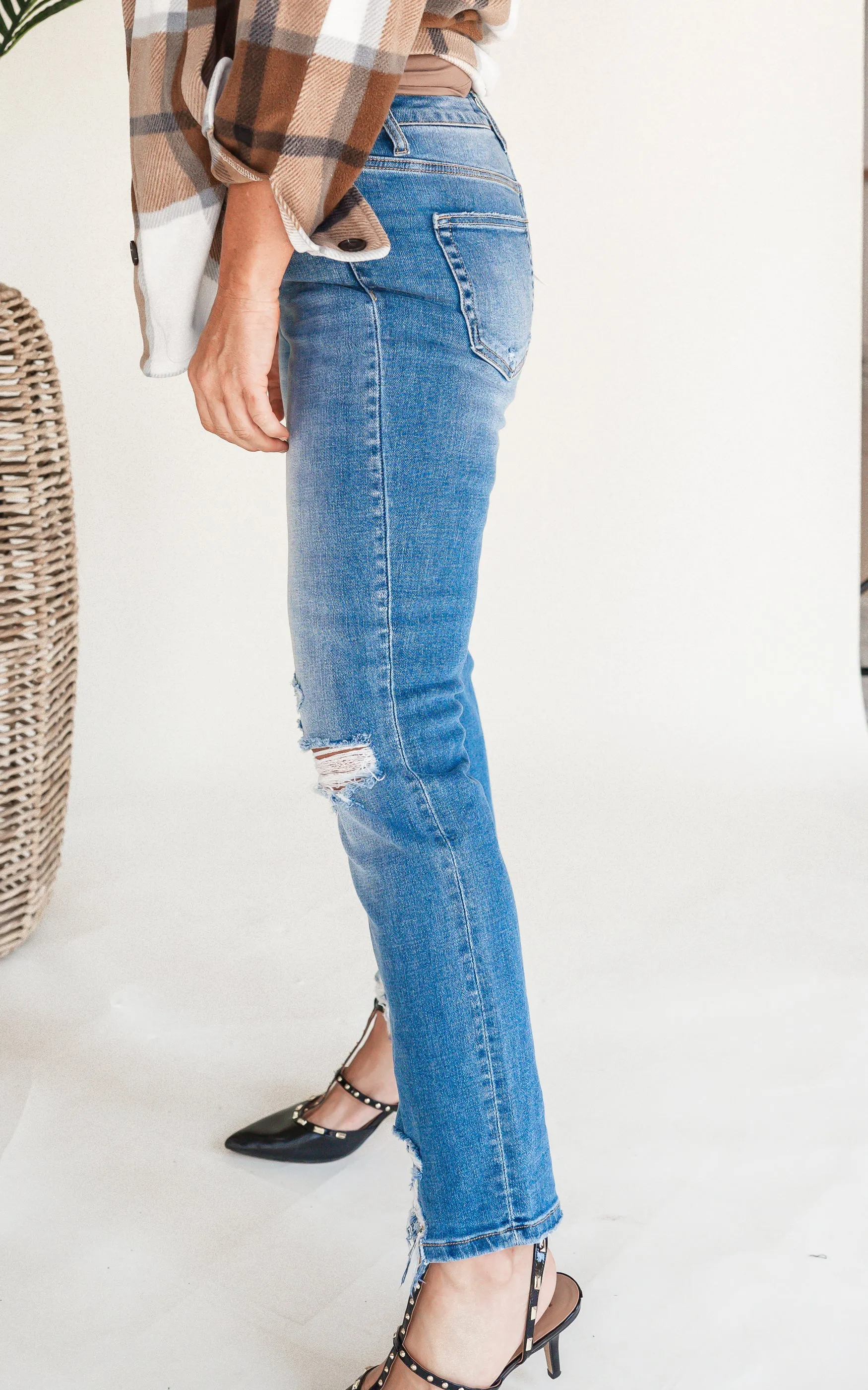 MICA | The Regina High Rise Ankle Straight w/ Side Slit Denim Jeans*