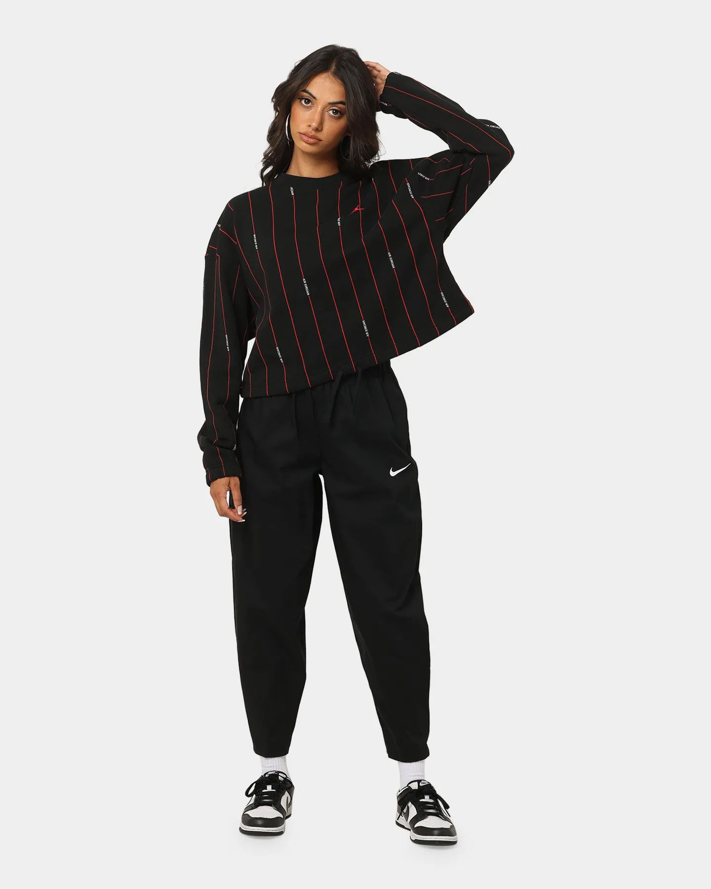 Nike Women's Sportswear Essential High-Rise Woven Pants Black/White